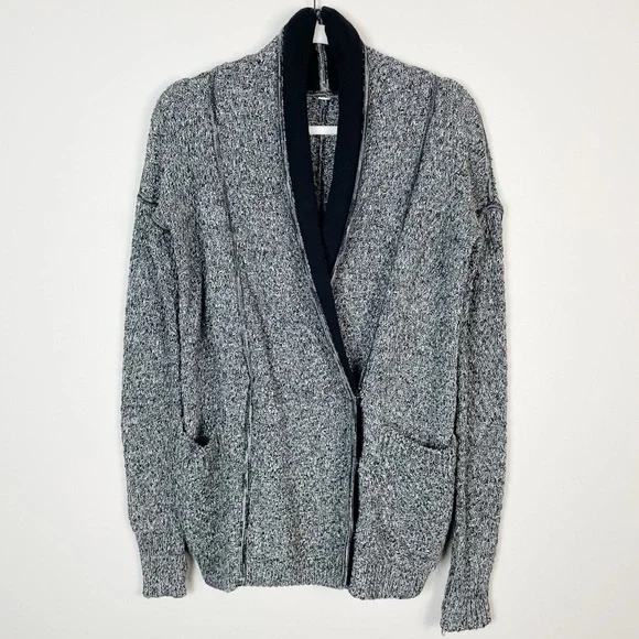 lululemon athletica Gray and Black Cardigan - Picture 4 of 12